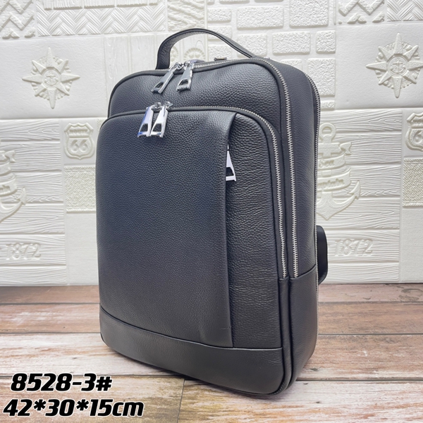 スーパーコピーブランドバッグ正面デザイン